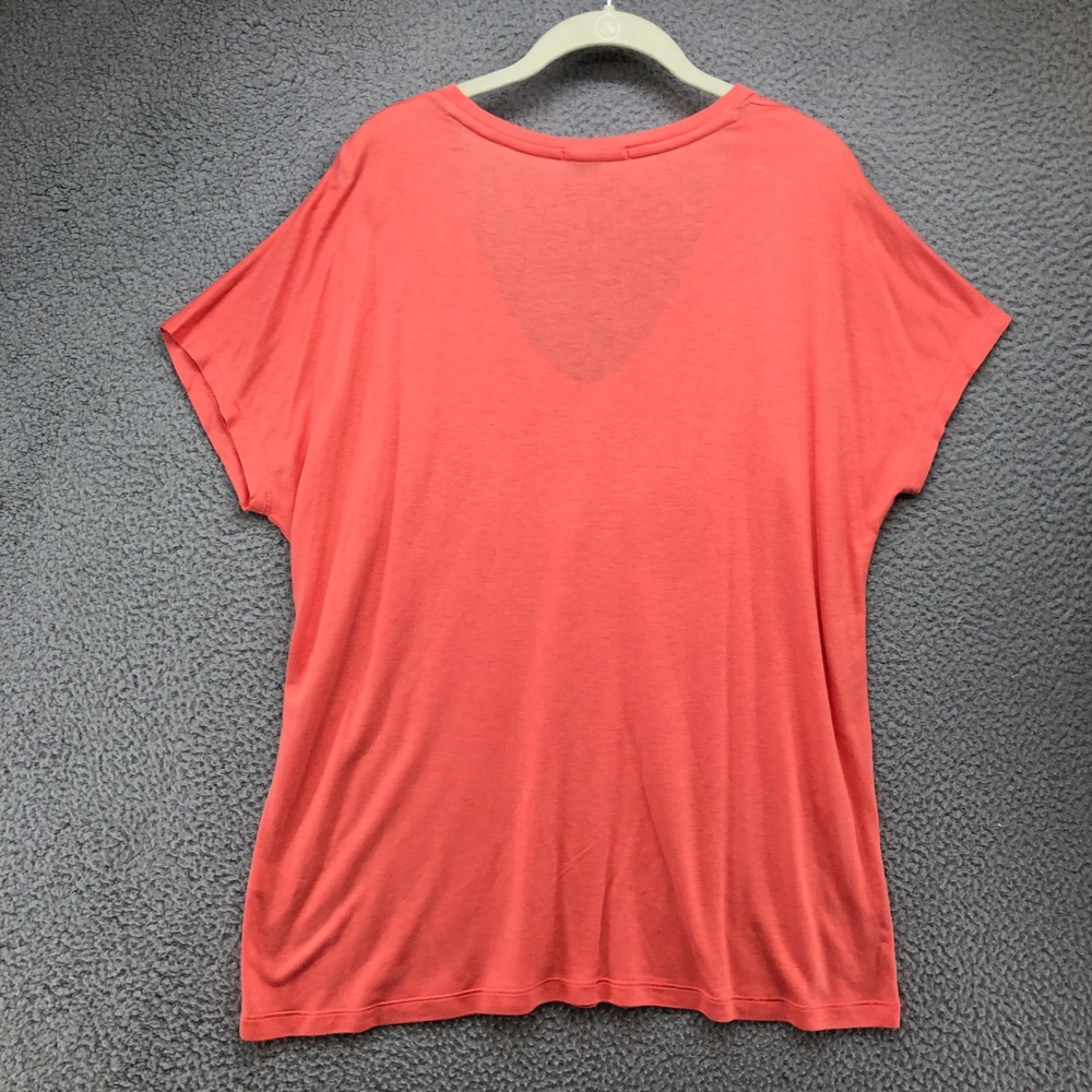 Vince V-Neck Tops Blouse Bundle Lot Womens Medium Black Coral Pink Rayon 3 Pack - Picture 6 of 10